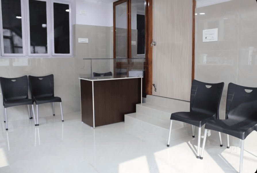 Sterile treatment workspace with modern instruments